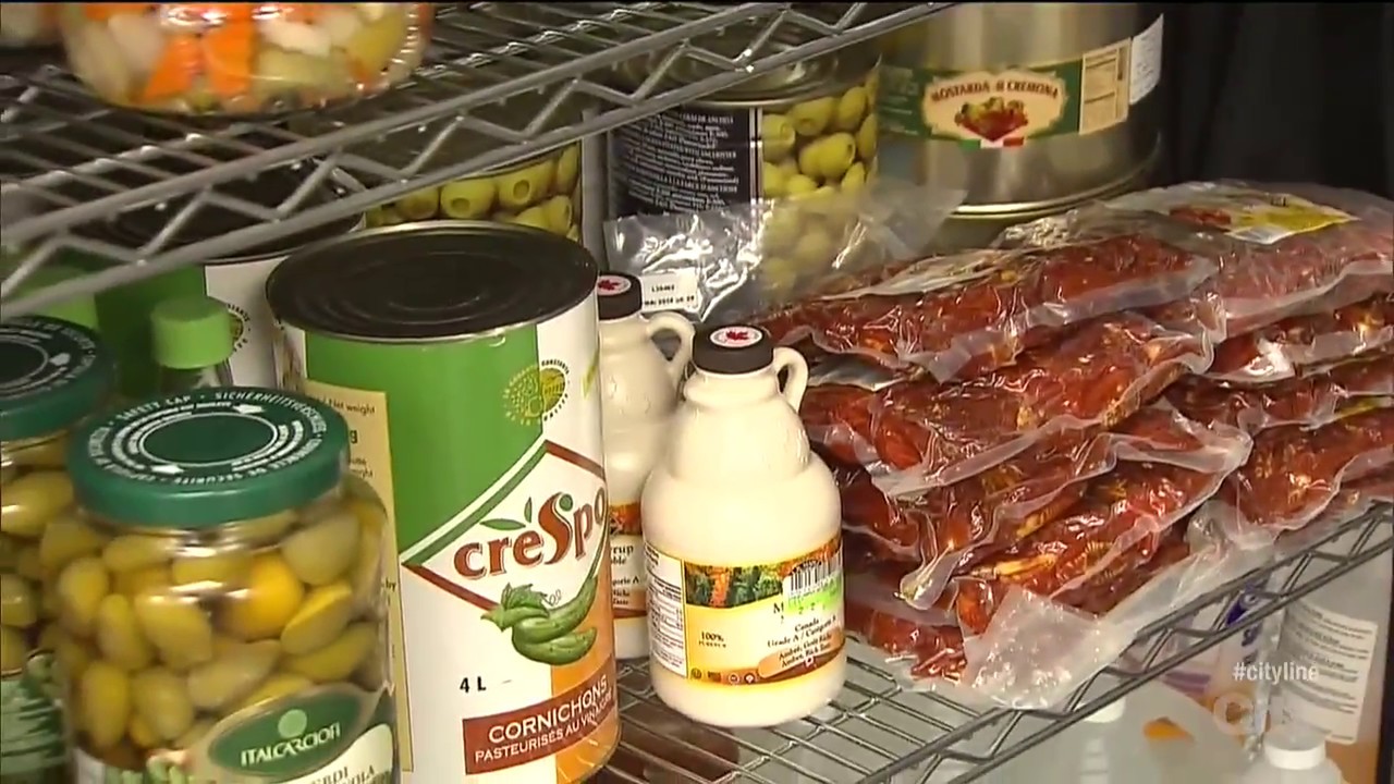 Pantry organizing tips from a professional chef - YouTube