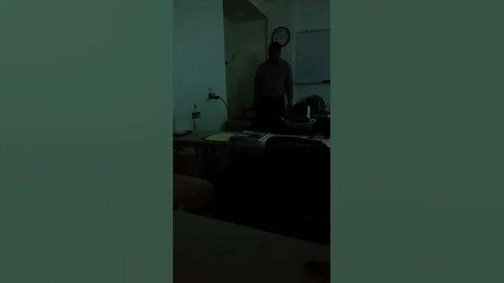 Electrical instructor electrocutes his pickle