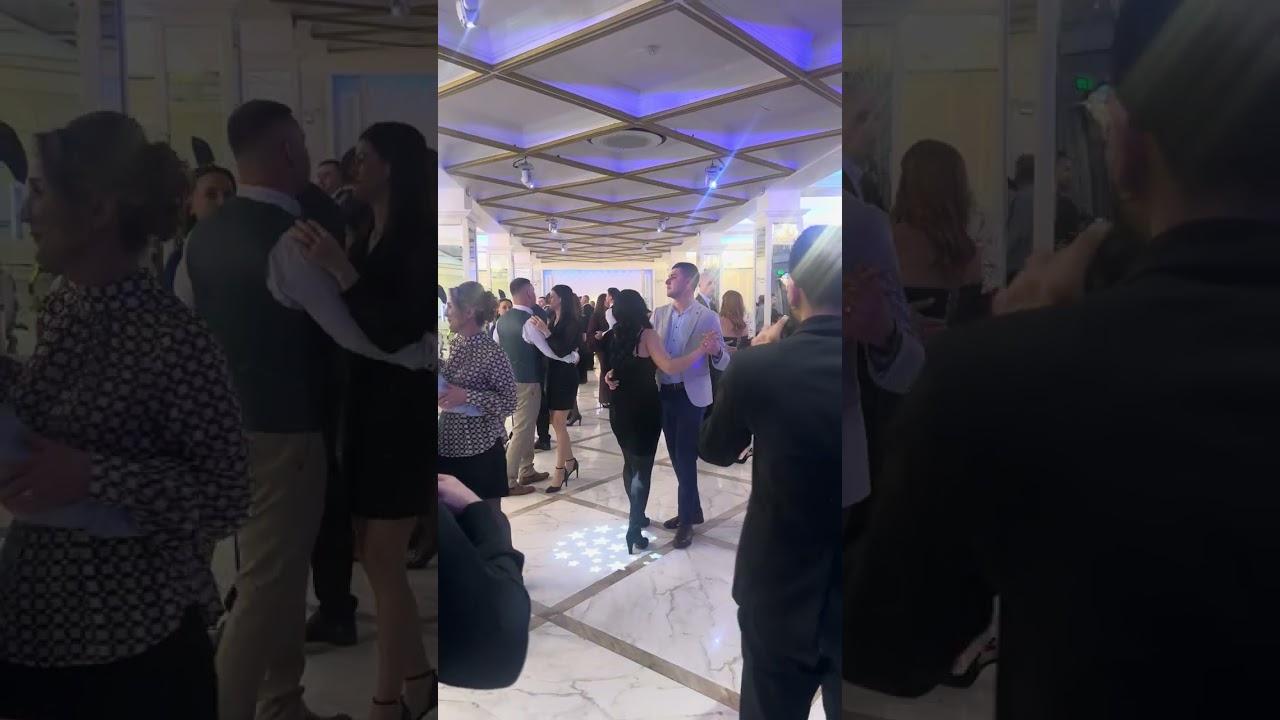 O melodie frumoasă cu FORMAȚIA GENIALII DIN ADJUD PENTRU CONTACT APELAȚI LA NR DE TEL 0743963814☎️🎼🎼