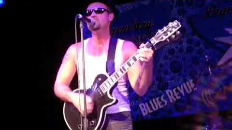 Shane Dwight - Good Life - LIVE!