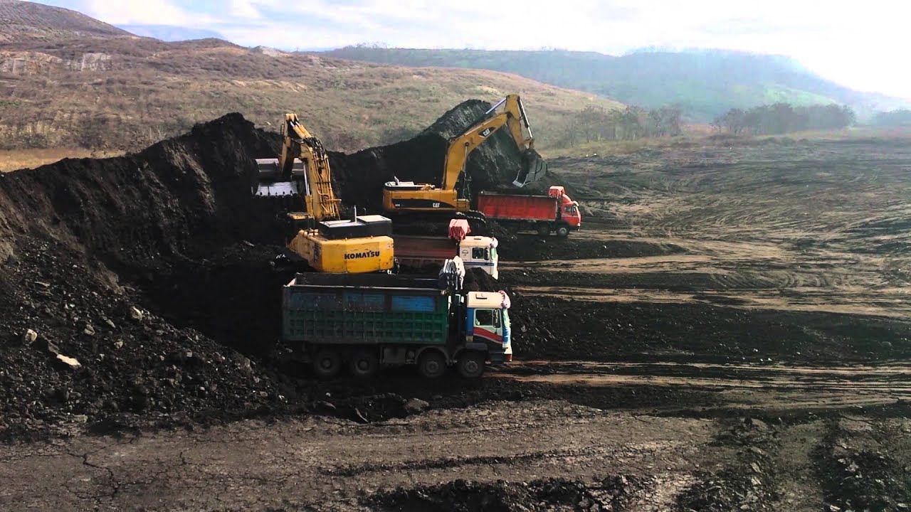Komatsu pc800 lc vs Caterpillar 385C LME (ptolemaida,Grecce)