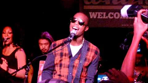 B.o.B: "Don't Let Me Fall" - Smith's Olde Bar Atlanta, GA 12/24/10