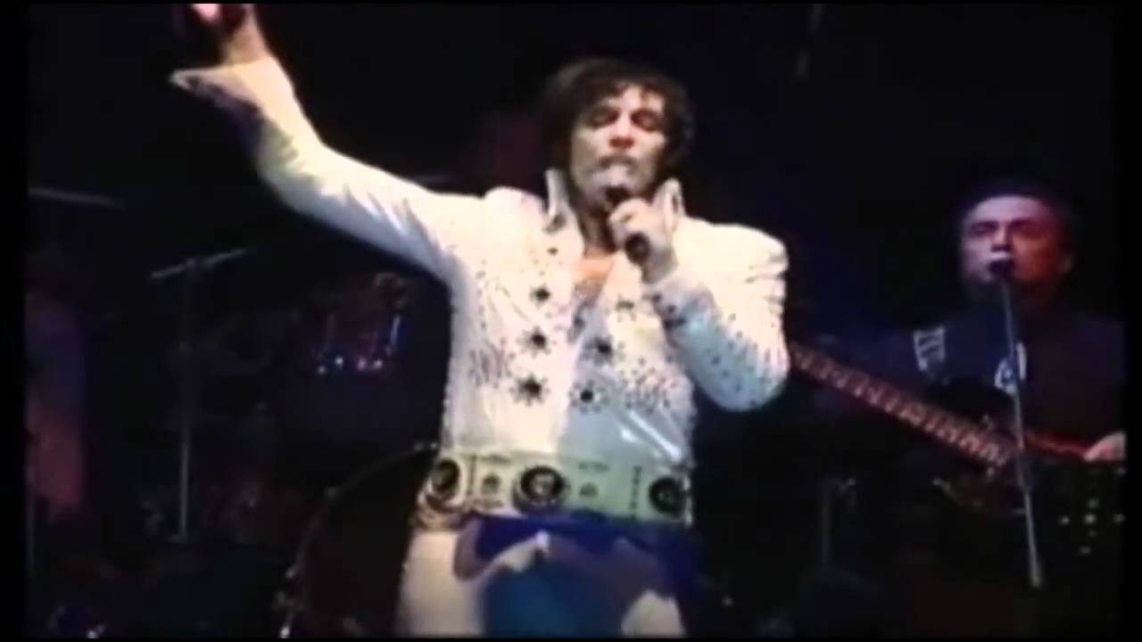 Elvis (Shawn Klush) pronto en Lima YouTube