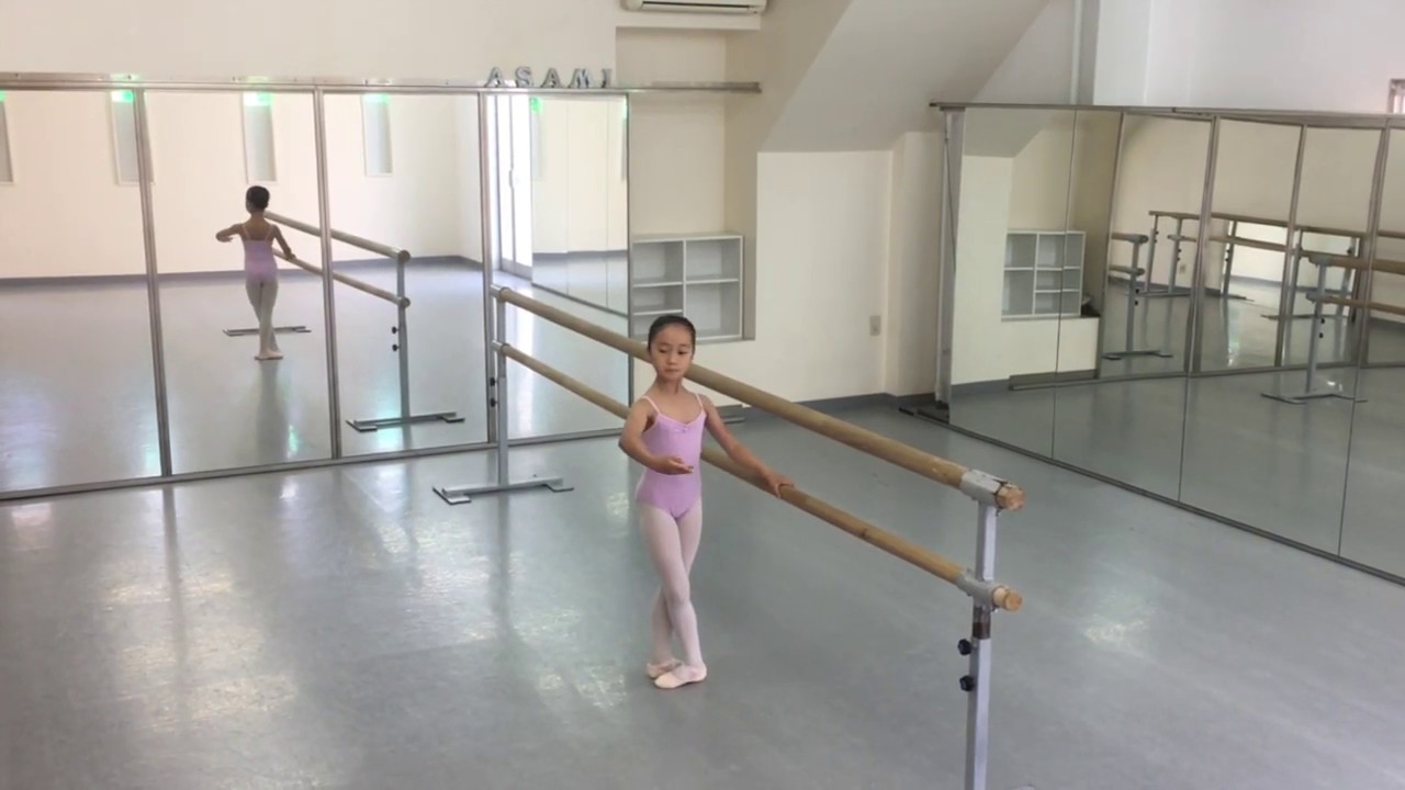 【バレエレッスン】小学1〜3年生バーレッスン【Ballet】8-Year-Old Ballet Class (Barre)