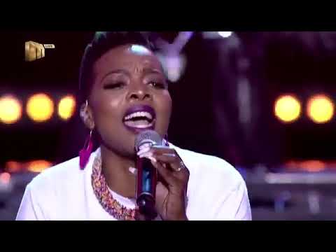 አስገራሚዋ የደቡብ አፍሪካ ዘፋኝ በጣም ገራሚ አለምን ያስደመመች