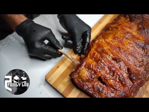 COSTINE DI MAIALE AFFUMICATE CON RUB E SALSA BBQ - SMOKED PORK RIBS