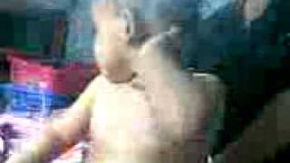 Cewe Bugil Sedang Berdandan