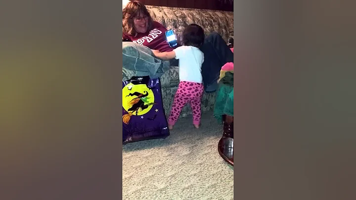 Paisley dancing to drake