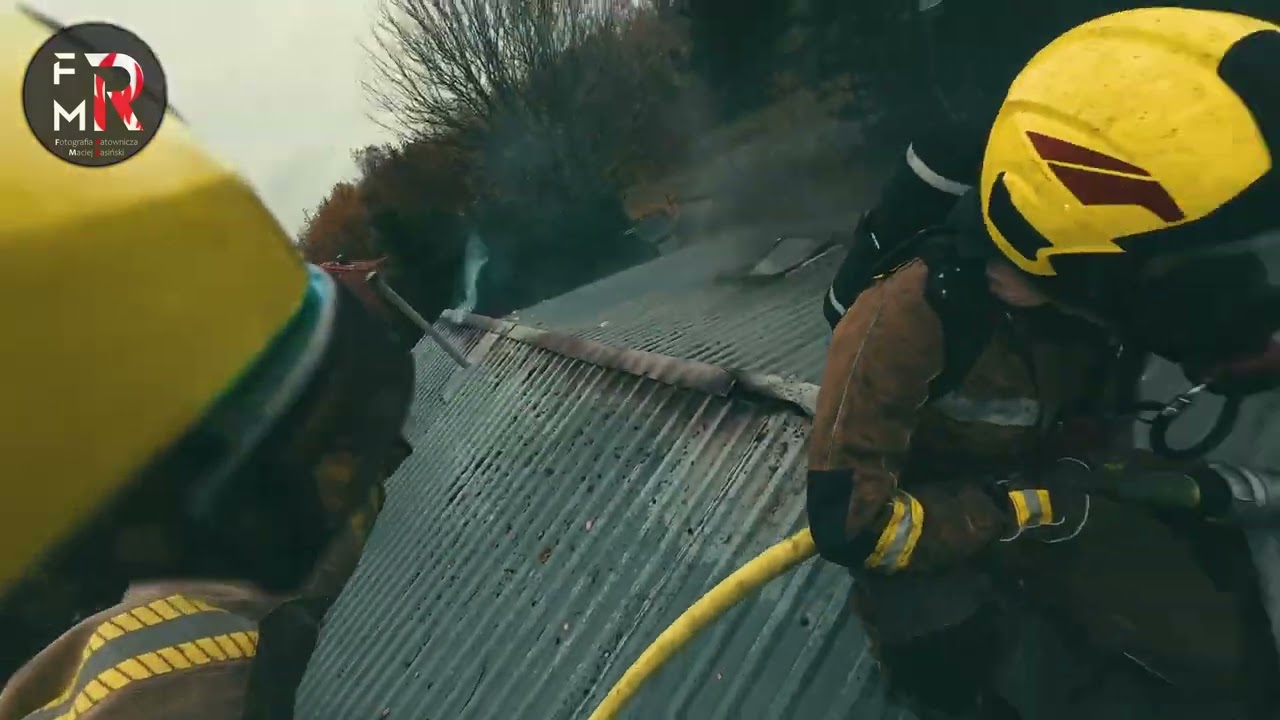 330/2025 🔥 POŻAR DOMU w Płochocinie znaczne siły i środki OSP i PSP