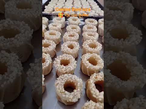 مرحبا حلويات اللوز كعك دملج اللوز