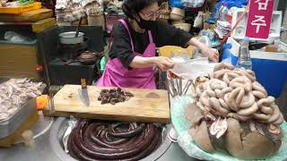 Korean Pork Intestine Sausage, Sundae - Korean Street Food