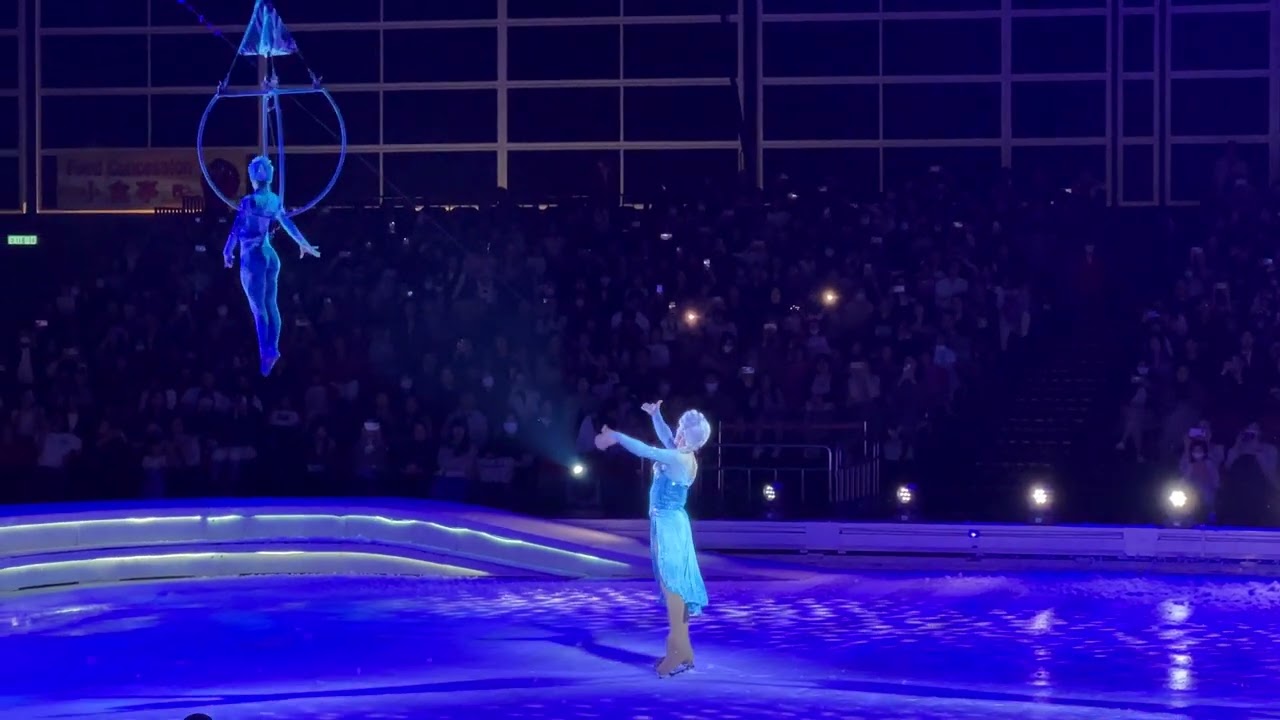 Disney on Ice presents 100 Years of  Wonder- Let it go