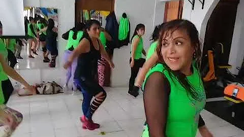FULL BODY CON ANA ESPINAL Y MALENA TRACK JAQUE MATE