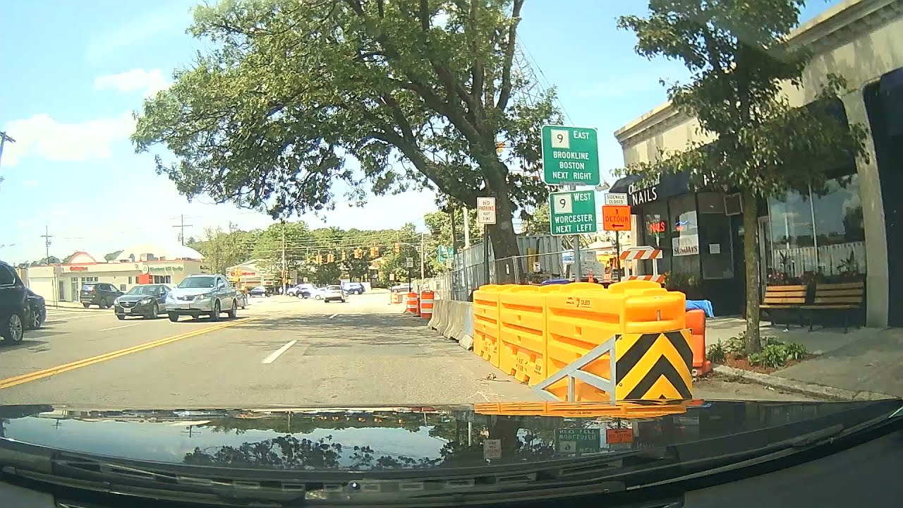 Driving through Newton and Chestnut Hill in Massachusetts