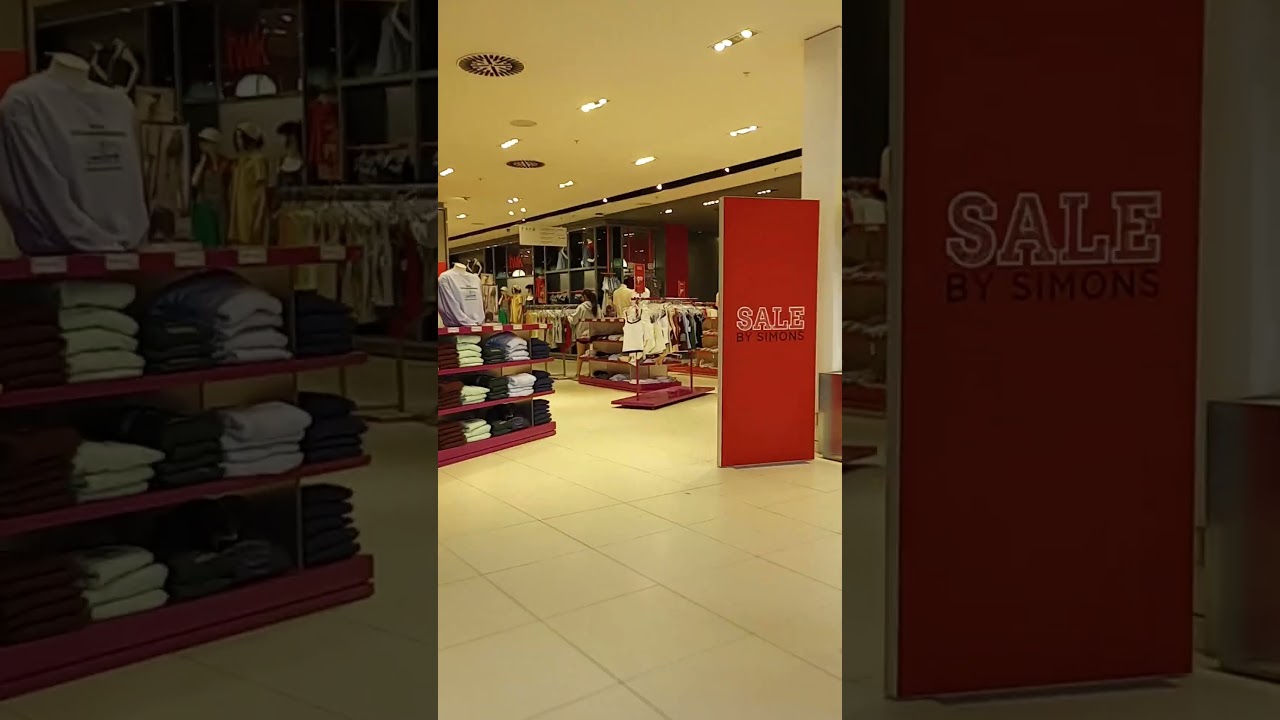 Simons at West Edmonton Mall