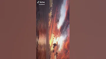 انا معكك دوما حتى و ان اختلفنا قليلا لا اتركك لتافاهات الحياه 
