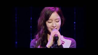 Kim Ah-joong 김아중 - Show Me Your Heart (Live in Japan 2013) Resimi