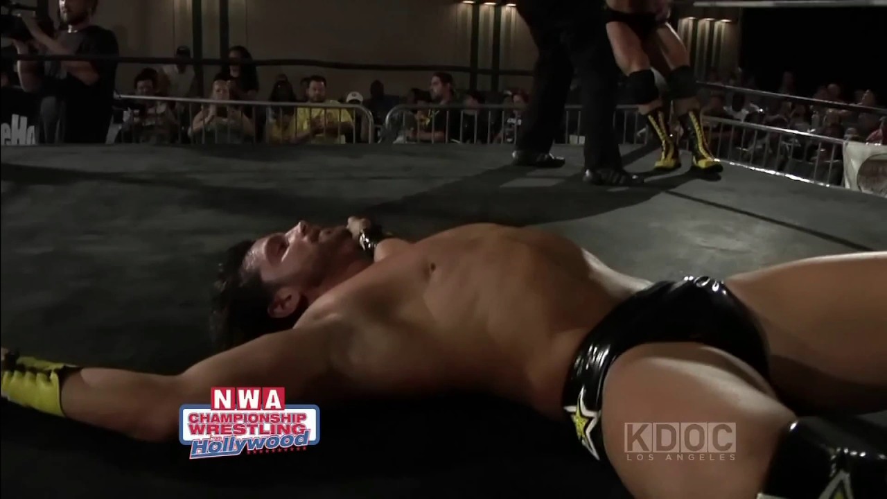 MALE WRESTLERS SQUASHED IN THE RING -SUPER NEW JOBBERS IN ACTION