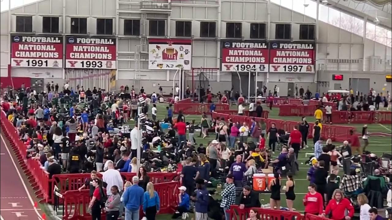 Indoor Track and Field Maggie Kovalcik 200m Record at YSU Mid Major