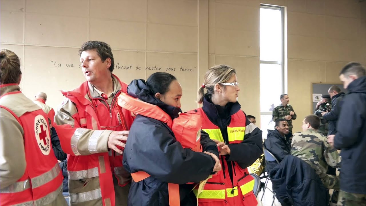 Intervention Croix Rouge Manche - Simulation catastrophe maritime  Granville 14 octobre 2013