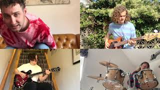 Video voorbeeld van "Sea Girls - Damage Done (Living Room Sessions)"