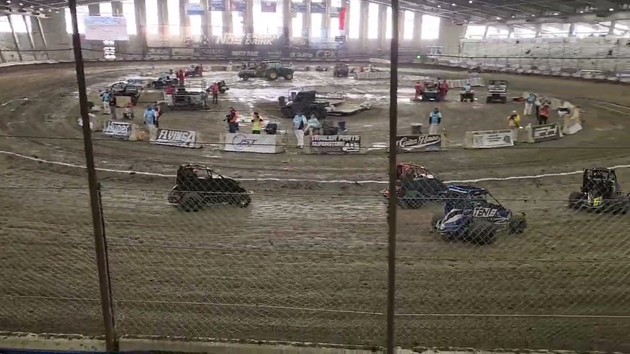 Tulsa Shootout Outlaw Non wing feature race.