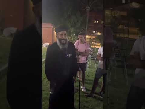 ابونا يعقوب وجماله بالنسبة للناس الي بتغلط نفسي نفهم انه بيتكلم عن الهه مش الهك فلك دينك ولينا دينا