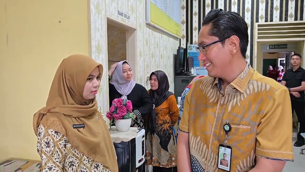 Tidak Becus Laksanakan Tugas Rico Waas Copot Lurah Tegal Sari Mandala