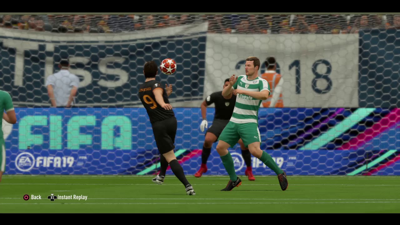 FIFA 19 Icon Lineker Volley