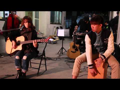 2014台藝大宿舍蘋果節_邱憶慈/胡宏淵_紅色高跟鞋1
