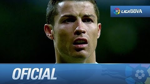 Balón al palo de Cristiano tras una gran jugada del Real Madrid