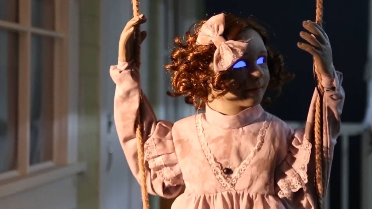 Swinging Decrepit Doll Animated Prop – Caufield's Novelty