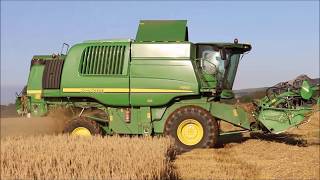 John Deere T660 Combine