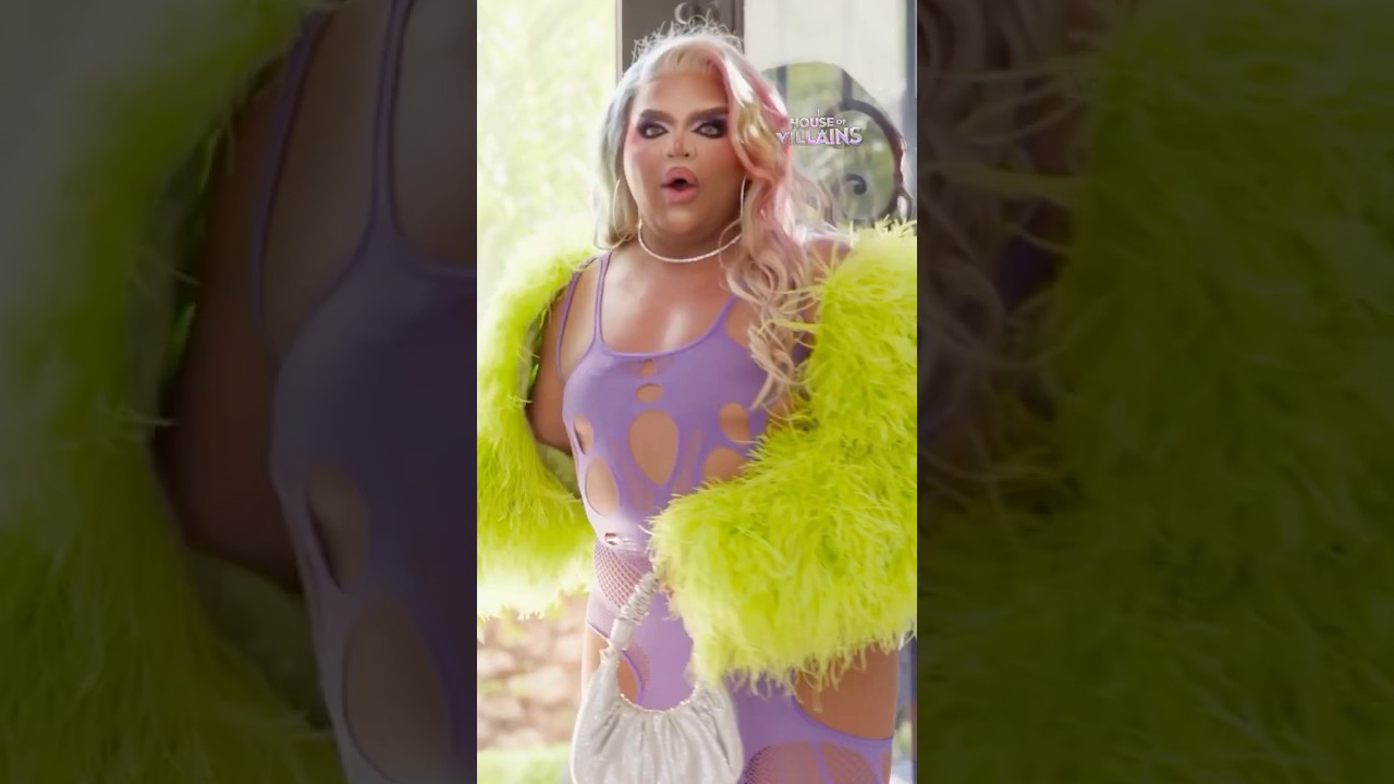 Kandy Muse arrives 👠 | House of Villains 