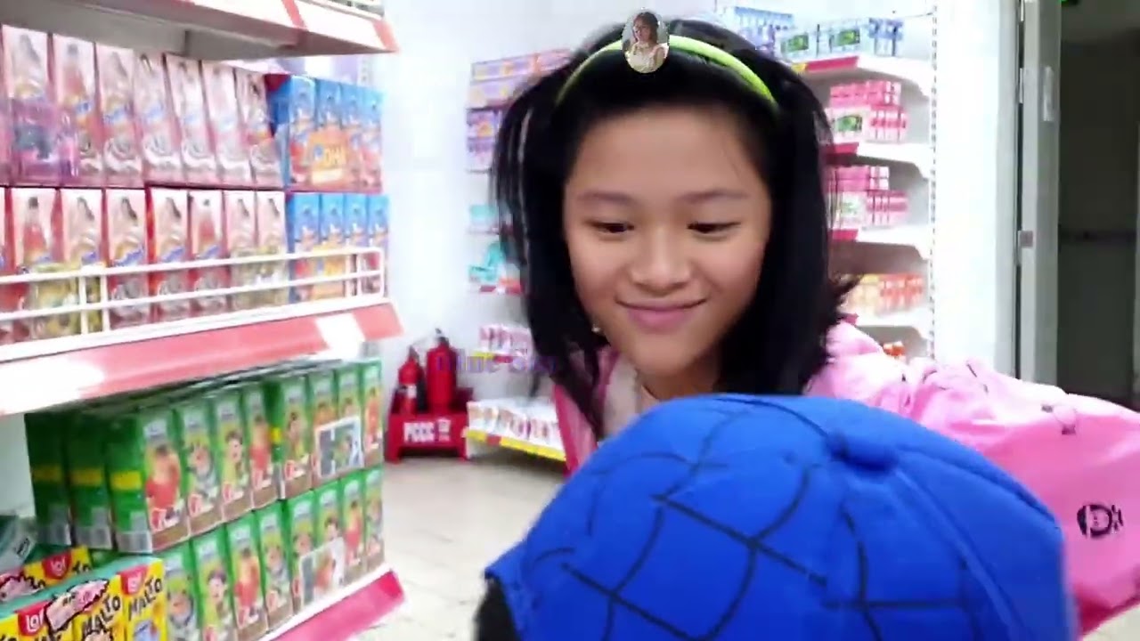 3 Mẹ Con Xuống Siêu Thị Mua Sắm | Gia Linh Là Chủ Chi Nên… Món Gì Cũng Không Mua 😆