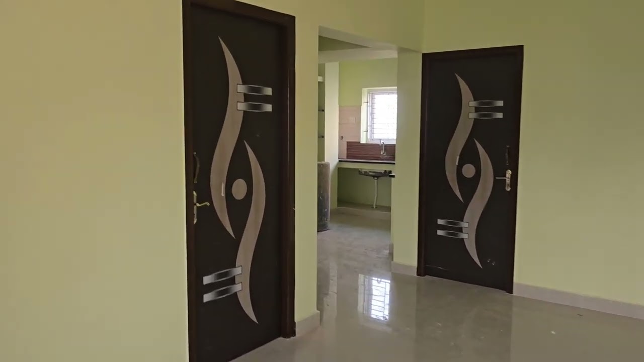 ID 2066, школа Мадамбаккам Зион, рядом со школой, площадь 2500 кв. футов, ежемесячный доход от ар...