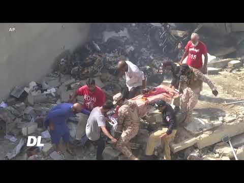 DL Ajali Ya Ndege Kwenye Makazi Ya Watu Pakistan Yauwa Zaidi Ya 90 