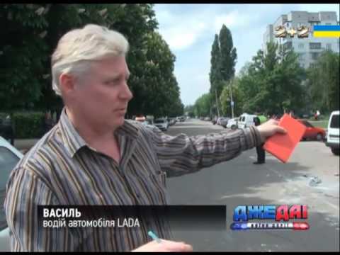 Видео В Житомире видеорегистратор зафиксировал ужасную аварию с участием трех машин Автоновости