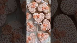 ✨ Instant detail for cakes, cupcakes and cookies...
Our Katy Sue Texture Mats & Moulds make it easy to create beautiful, intricate patterns and professional-looking finishes, whatever the size of your project 🎂🍪
Explore our range of food-safe texture moulds today at katysuedesigns.com
▽ Welcome to the Katy Sue Designs YouTube channel!
Dive into the world of cake decorating and crafting with Katy Sue Designs! We specialise in designing and manufacturing innovative products that elevate your creative projects. From award-winning silicone moulds for cake decorating to easy-to-use card-making kits, quilling, and clay crafts alongside high-quality crafting supplies beloved by enthusiasts worldwide. Unlock your creativity with Katy Sue Designs and transform your projects into works of art!
▽ Follow our social media channels
Katy Sue Designs:
➞ Cake Decorating Facebook Page: https://www.facebook.com/KatySueDesignsCakeDecorating/
➞ Cake Decorating Instagram: https://www.instagram.com/katysuedesignscakes/
➞ Flower Pro Group: https://www.facebook.com/groups/flowerpro
➞ Crafting Facebook Page: https://www.facebook.com/KatySueDesigns/
➞ Crafting Instagram: https://www.instagram.com/katysuedesignscrafts
➞ Pinterest: https://www.pinterest.co.uk/katysuedesigns/
➞ Tiktok: https://www.tiktok.com/@katysuedesigns
Cosmic Shimmer:
➞ Facebook Page: https://www.facebook.com/CosmicShimmerOfficial
➞ Facebook Group: https://www.facebook.com/groups/CosmicShimmerCreators
➞ Instagram: https://www.instagram.com/CosmicShimmerOfficial
➞ TikTok: https://www.tiktok.com/@CosmicShimmerOfficial
➞ Pinterest: https://uk.pinterest.com/CosmicShimmerOfficial
➞ YouTube: https://www.youtube.com/@CosmicShimmerOfficial
▽ Contact: info@katysuedesigns.com
▽ Thank you for watching! Don’t forget to turn on notifications, like and subscribe!
#KatySueDesigns #CakeDecorating #CardMaking #CakeVideos #Card #Crafting #FlowerPro #MixedMedia ✨ Instant detail for cakes, cupcakes and cookies...