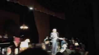 05302014 Hugh Laurie with CCB at riverside - opening