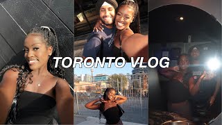 toronto vlog | best friend visits me for 24 hours, exploring downtown  &amp; first concert in the city