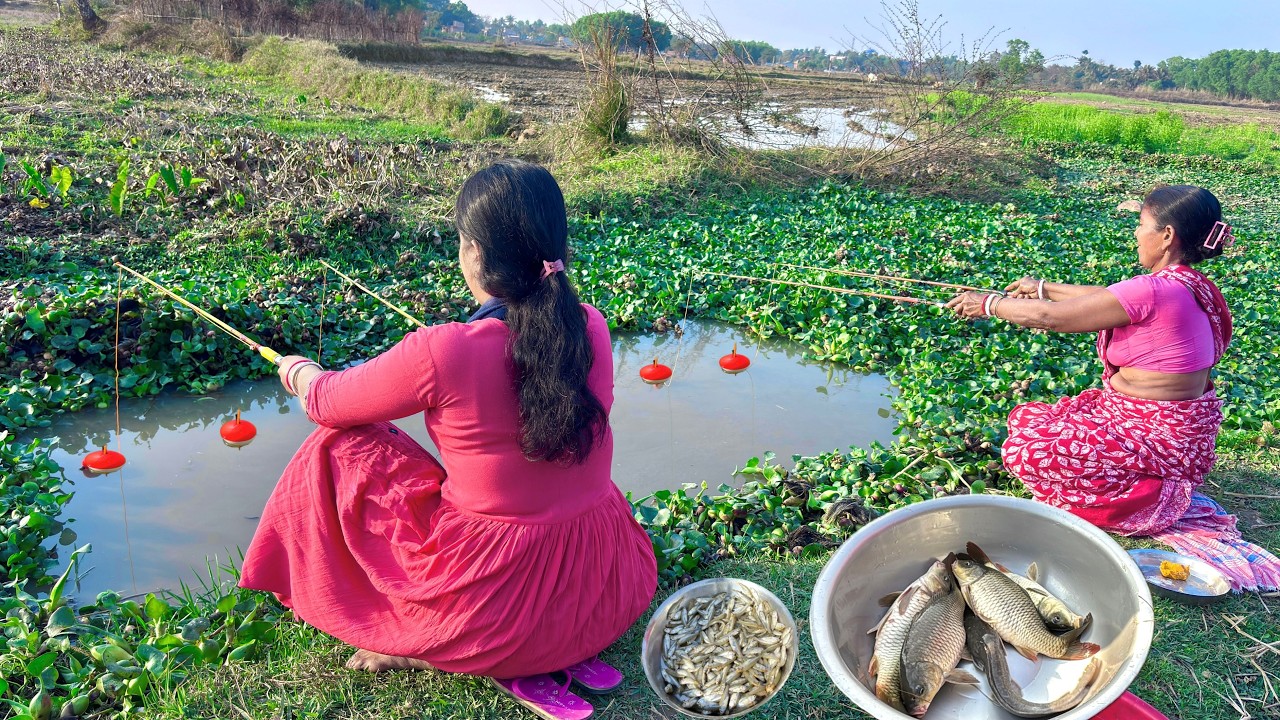 Unique Hook Fishing Video🎣🎣|| Two Beautiful lady fishing in canal with hook #experiment_fishing