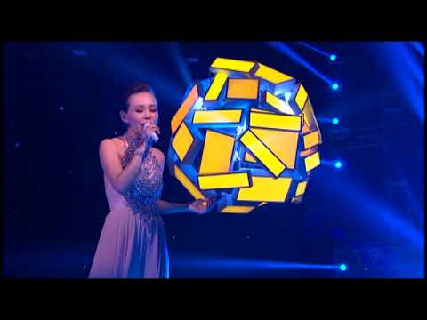 彭佳慧 Julia Peng - 相見恨晚｜2015台北小巨蛋【越愛越勇敢】演唱會