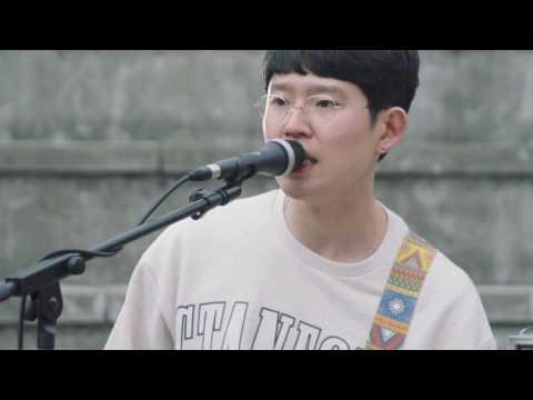 베개와 천장 - 파라솔