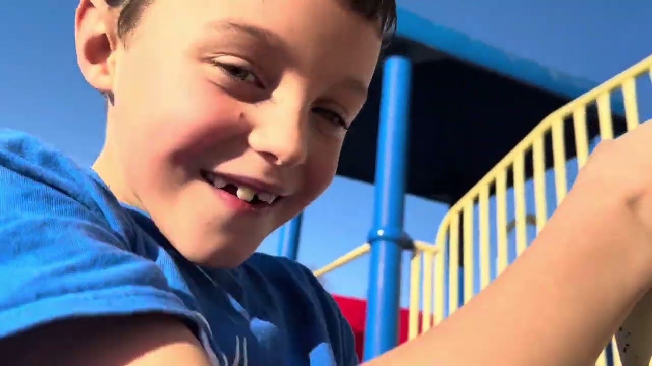 Zombie floor is lava  + hide and seek monster trucks