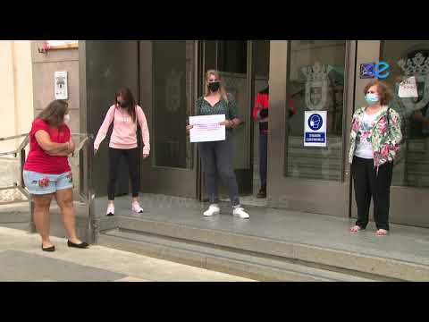 Los trabajadores de Gerón vuelven a llevar su reivindicación ante el Ayuntamiento