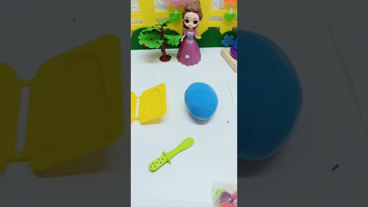 Cute bunny surprise egg cracking rainbow toys 