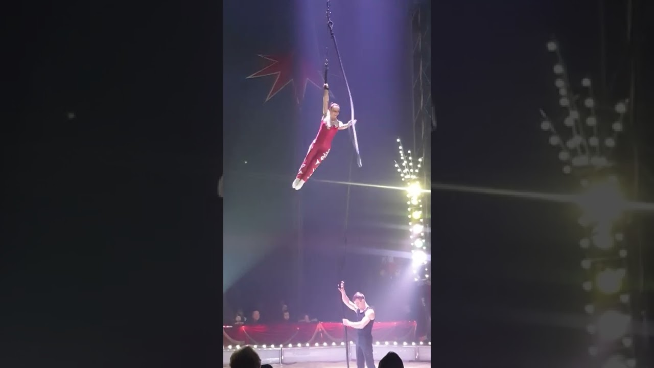 Kor de parell circus act