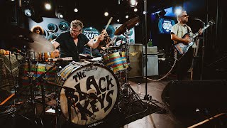 The Black Keys - Full Performance (Live from the KROQ Helpful Honda Sound Space) screenshot 3