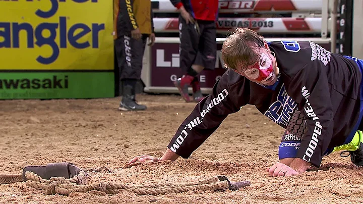 Flint Rasmussen fights Australian Bull Snake (PBR)